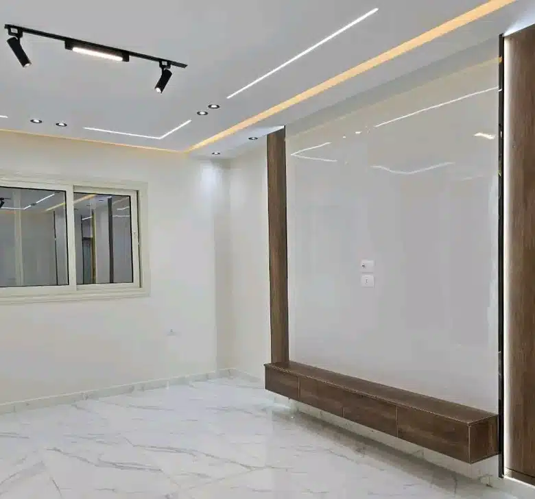 شقه للبيع في صنعاء بيت بوس مساحة 215