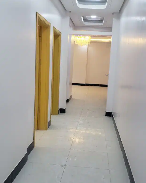 عمارة مستقلة مع حوش للإيجار