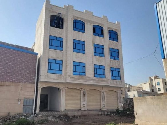 عمارة استثمارية للبيع – بيت بوس، صنعاء
