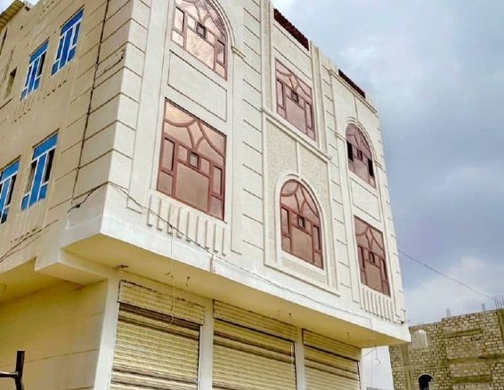 عمارة استثمارية للبيع – جولة النصر (صنعاء)