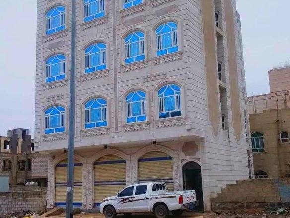عمارة من أربعة طوابق للبيع
