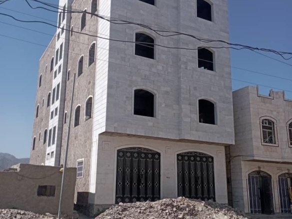 عمارة للبيع – المجمع الصناعي (تعز)