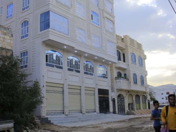 عمارة فاخرة للبيع – الأصبحي (صنعاء)