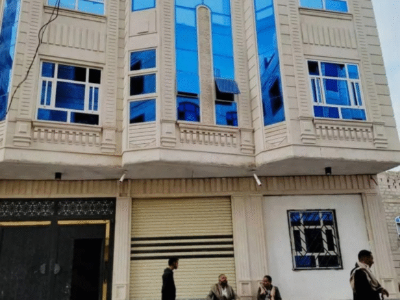  فرصة ذهبية – عمارة تجارية استثمارية في موقع راقٍ 