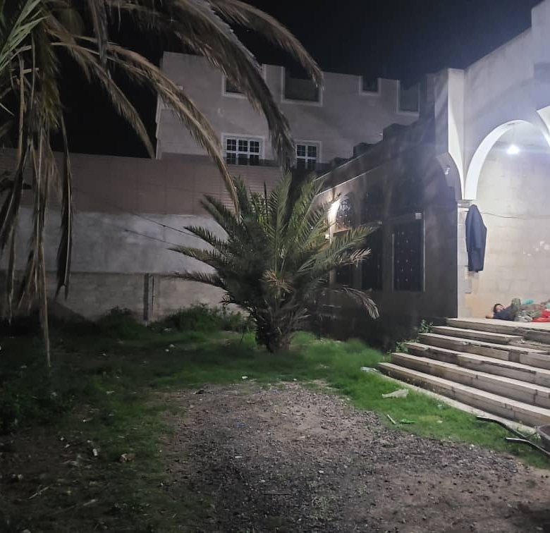 بيت كبير مع بدروم وحوش دوران
