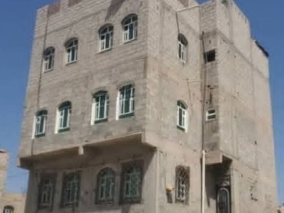 بيت عمل شخصي درجة أولى للبيع – فرصة ذهبية