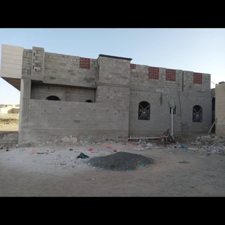 عمــارة راقية للبيع – موقع تجاري ذهبي على شارع 28م