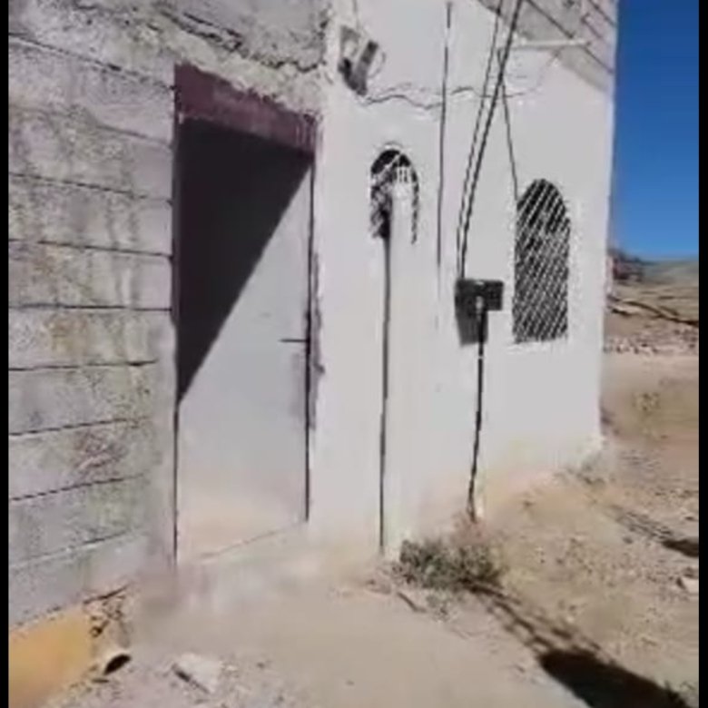 بيت للبيع — مسلح بلاطة جاهز للسكن