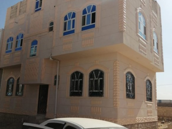 عررررطة حقيقية – بيت دورين للبيع بصنعاء