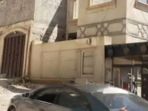 فلة أربع لبن