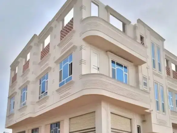 عمارة بسعر مغري للبيع