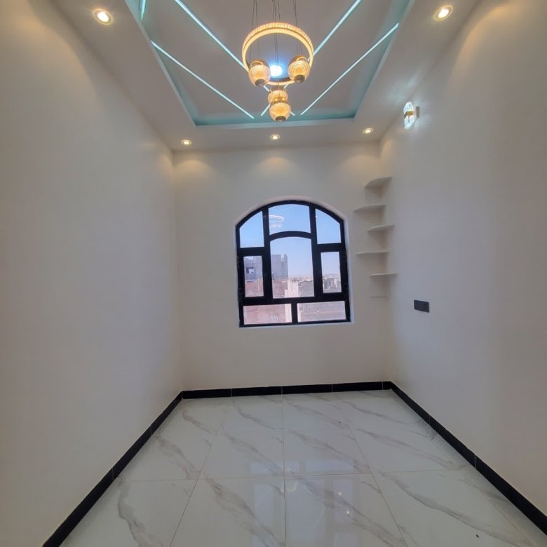 عرض عقاري استثماري ركني – عررررطة بواجهة عملاقة
