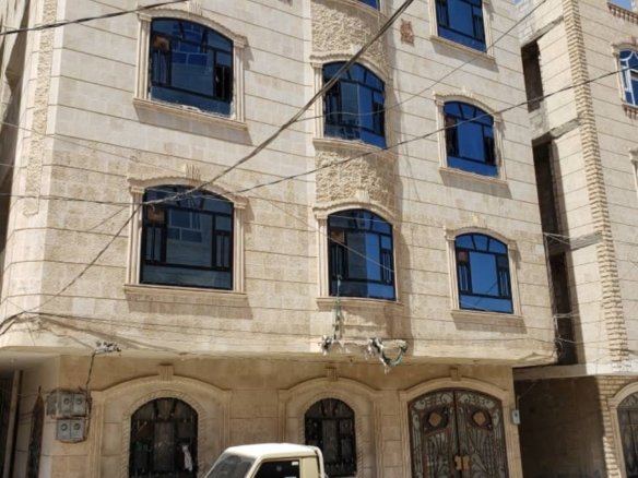 للبيع – عمارة استثمارية في صنعاء