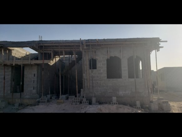 بيت مسلح بلاطة للبيع