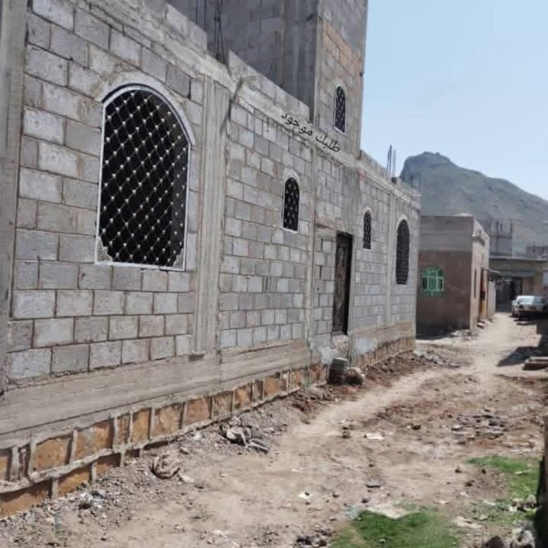 عررررطة قوية – بيت للبيع بسعر مغري