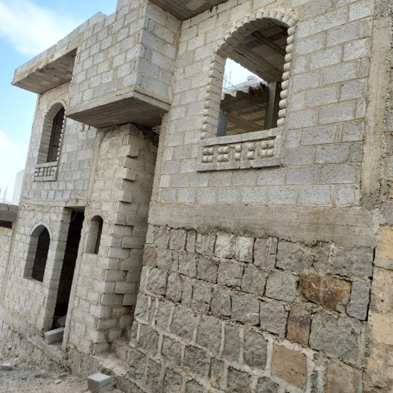 فرصة عررررطة – بيت مسلح عظم للبيع